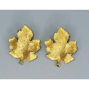 Vtg Maple Leaf Clip On Earrings Brushed Gold Tone Textured Elegant Canada
